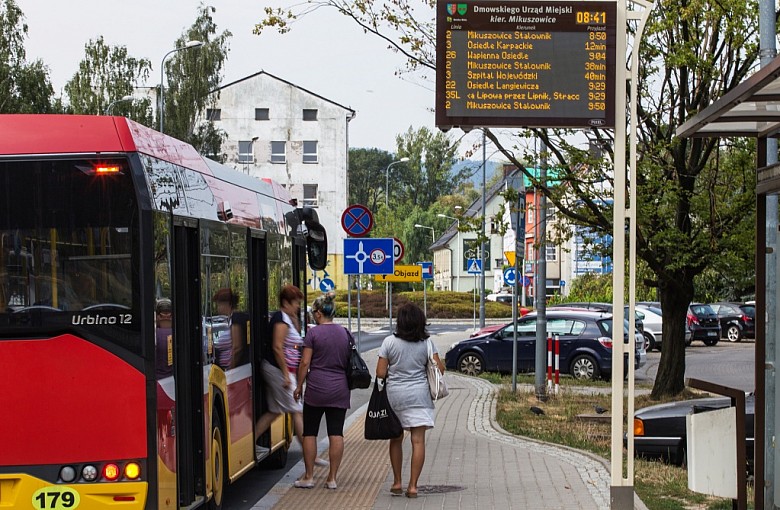 Więcej pasażerów w autobusach