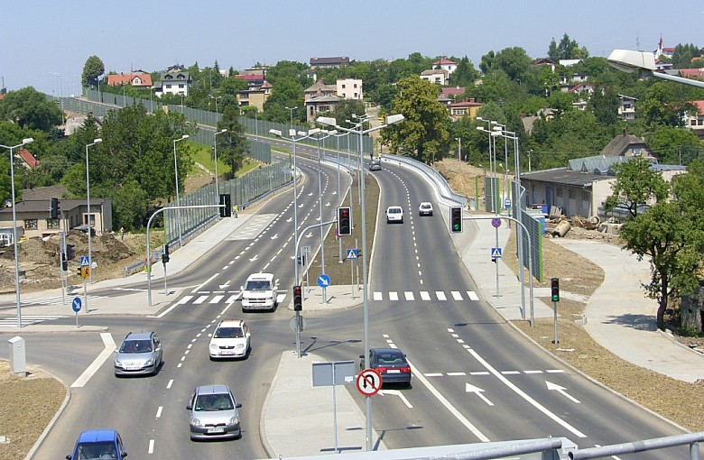 Dróg jest więcej, ale natężenie ruchu rośnie