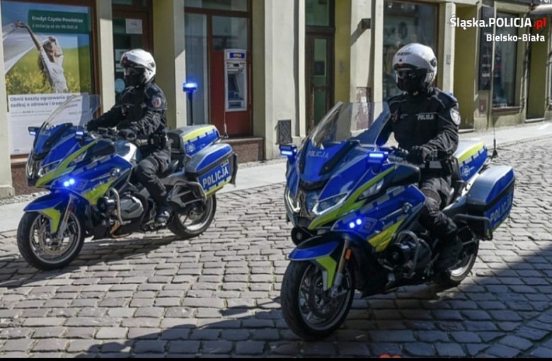 Bielskie Drogi. Policjanci z bielskiej drogówki uruchomili policyjne motocykle i ruszyli w patrol