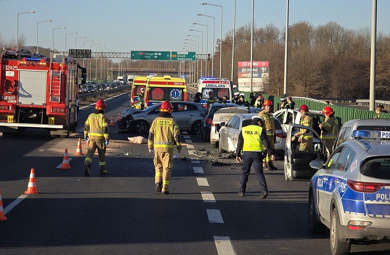 S-52 Bielsko-Biała. Zdarzenie z udziałem kilku samochodów 