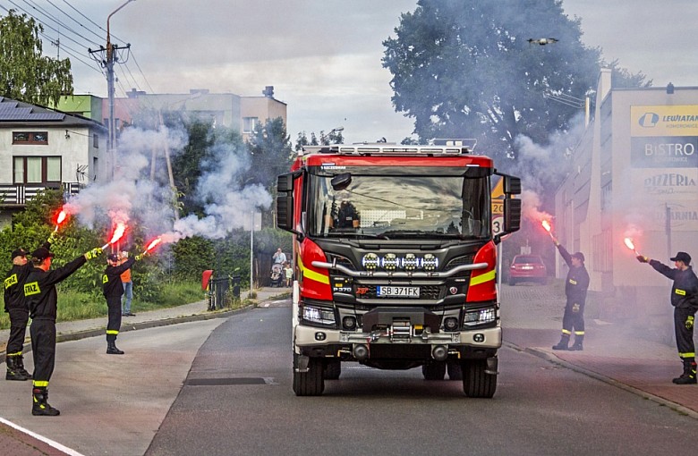 OSP Komorowice ma nowy samochód